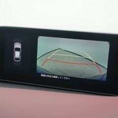落ち着いたボディーカラーと内装の赤がちょうどいい　MAZDA3😎😎😎の画像