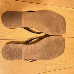 tkees スクエア　エナメルサンダル　23.5cmの画像