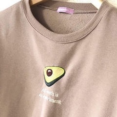 【受付中‼️】vehement★アボカド刺繍★クロップド丈 トレーナー★あったか裏起毛★レディース Mサイズの画像