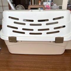 ペットキャリーの画像