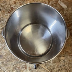 C(7445) 蛇口付き寸胴鍋 24L 両手鍋 スープ取りザル セット 両手付き ザル ラーメン ステンレス 業務用 厨房用 飲食店 店舗用 中古の画像