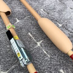 【在庫2点あり】垂直手すり モルテン 天井対応高さ1.9-2.8m ノーマルタイプ 丸型ストッパー 参考価格41240円 ※各12800円※ 🚚自社配送時💳代引き可🚚(現金、クレジット、スマホ決済対応)の画像