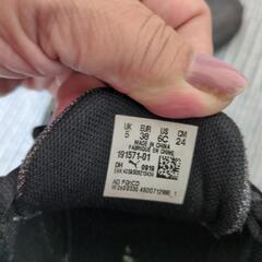 プーマスニーカー定額文お断りご連絡取れる方でお願いします。の画像