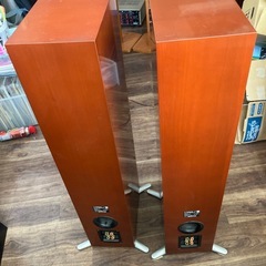 ヤマハのNS-525Fスピーカーの画像