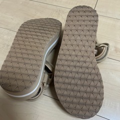 GAPサンダルの画像