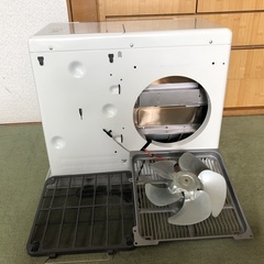 石油ファンヒーター   超美品ダイニチ中型サイズ  FW-6717SDX  9Lタンク　2017年製の画像