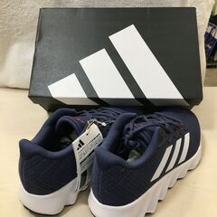 海外・日本製品のサルベージ品　ADIDAS  SWITCH  MOVE  U　25㎝　１足の価格ですの画像