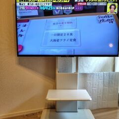 スタイリッシュなテレビ台の画像
