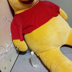 プーさん超特大ぬいぐるみの画像