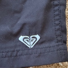 新品★ロキシーサーフパンツL★黒の画像