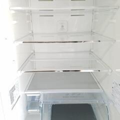 ☆ジモティ限定☆大幅値下げ☆‼️クリーニング済み‼️ ヤマダホールディングス ノンフロン冷凍冷蔵庫 REFAGE ☆YRZ-F32K☆ 2022年製 319L 自動製氷付き 大型冷蔵庫 ホワイト 白色の画像