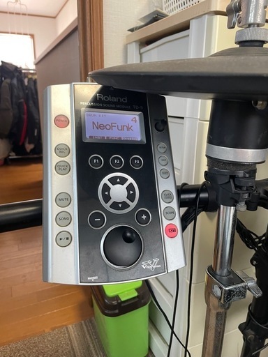 電子ドラム　Roland DT-9