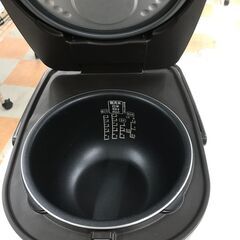 【ジャングルジャングル石川金沢店】 アイリスオーヤマ 炊飯ｼﾞｬｰ NL-BB05 2021年製 ※動作確認／クリーニング済みの画像
