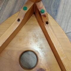 1032 木製椅子の画像