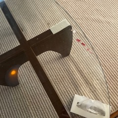ガラステーブルの画像