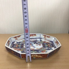 八角皿　九谷焼　丸喜陶苑　孔雀　花紋　1枚の画像