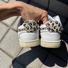 NIKEレディース　22.5センチの画像