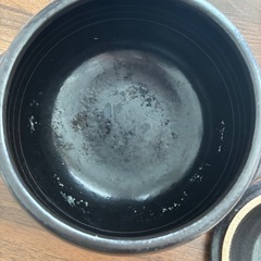 小ぶりな土鍋　ごはん鍋　5合炊き　炊飯器の画像