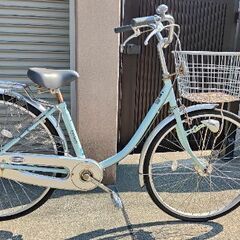 綺麗です。ステンレスハンドル　オートライト　26インチ自転車の画像