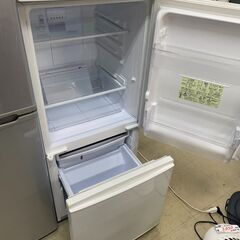リサイクルショップどりーむ荒田店　No448 冷蔵庫　シャープ　２０１３年製　１３７L　お買い得品♪の画像