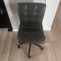 少し傷あり　座面角度難あり　の画像