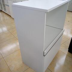 リユースのサカイ太田店★ジモティ割あり★ NITORI レンジ台 ホワイト H89×D39×W60 クリーニング済み OJ10813の画像