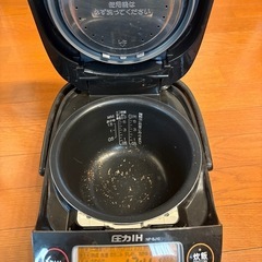 炊飯器の画像