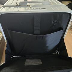 スーツケース　白　Lサイズの画像