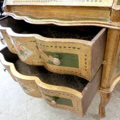 金箔貼り ライティングビューロー フィレンツェ イタリア製 鍵欠品 猫脚 クラシック ライティングデスク チェスト 飾り棚 札幌 西区 西野店の画像