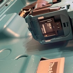 マキタ充電式グリスガンGP180Ｄの画像