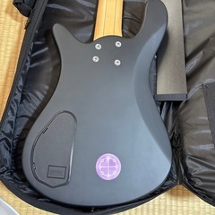 5弦ベースお譲りしますの画像