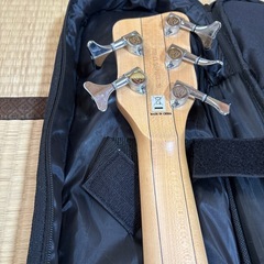 5弦ベースお譲りしますの画像