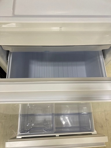 取りに来れる方限定！SHARPの３ドア冷蔵庫です！
