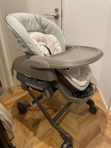 【9月15日まで】コンビ　電動　ハイローチェア