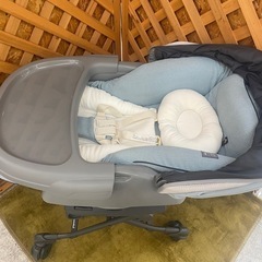 【愛品館 江戸川店】コンビ ホワイトレーベル ネムリラ AUTO SWING BEDi Long 電動ハイローチェア ID:110-025655-007の画像