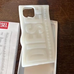 ディーゼルiPhone14携帯ケースの画像
