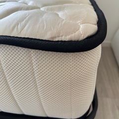 【ほぼ新品】シングルベッドフレーム＋ポケットコイルマットレス【セット販売／横浜駅近・引き取り限定】の画像