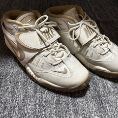 超美品 ウィメンズ ナイキ エアアジャストフォース カーキ 格安 早い者勝ち　の画像