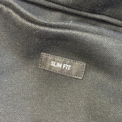 UNIQLOコンフォートジャケットスリムフィットMの画像