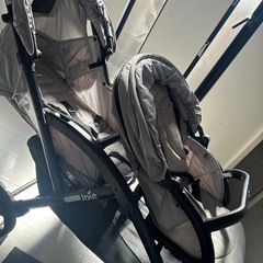 2人乗りベビーカー　joieの画像