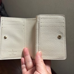 ルイヴィトン財布　　確実本物の画像