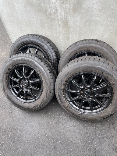 スタッドレスタイヤ　195/65R15  PCD100 ホイール付き