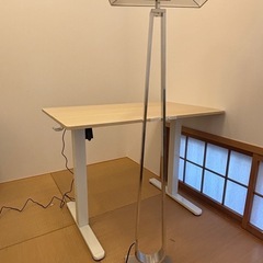 ikea フロアライトの画像