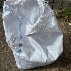 【無料】庭土 どのう袋入り6袋 引き取り希望の画像