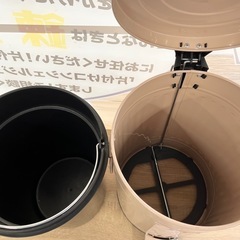 【中古品】ペダルペール ソフトクローズ ベージュ ピンクベージュ ペダル式 ゴミ箱　の画像