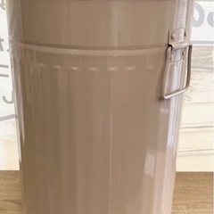 【中古品】ペダルペール ソフトクローズ ベージュ ピンクベージュ ペダル式 ゴミ箱　の画像