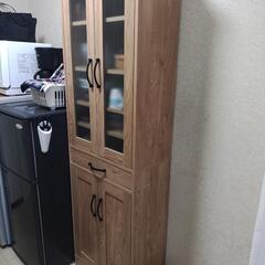 【値下げ】木目調 食器棚 ガラス扉付き ニトリの画像