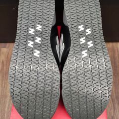【中古】ニューバランス　安全靴27.5ｃｍEEE　(カラー；BLK+WHT+GRY)　JSAA合格品　箱有り【ハンズクラフト熊本けやき通り店】【店頭取引限定】の画像