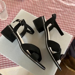 サンダル靴の画像
