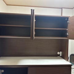 食器棚の画像